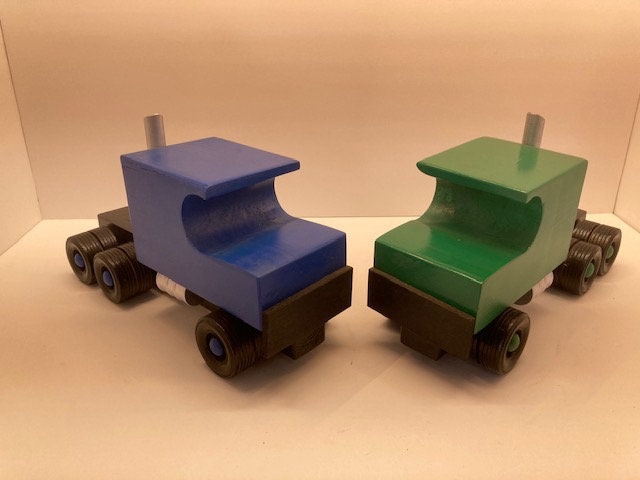 Wood Truck Toy for Kids, Handmade Wooden Toy, Imaginative Play, Construction Birthday Party Gift, Logging Truck Toy for Boys, Montessori