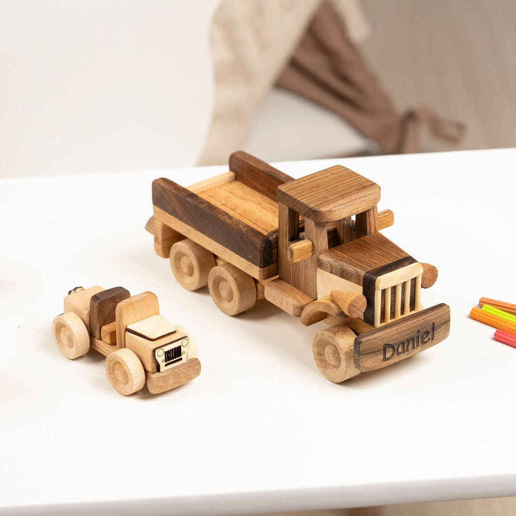 Tow Truck Toy With Car, Gift for Toddlers, Personalized with Name Engraving / HANDMADE